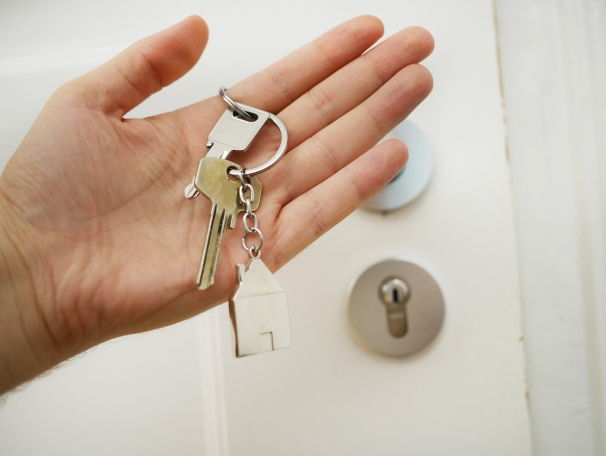 https://RobertV.StopRentingStartOwning.com